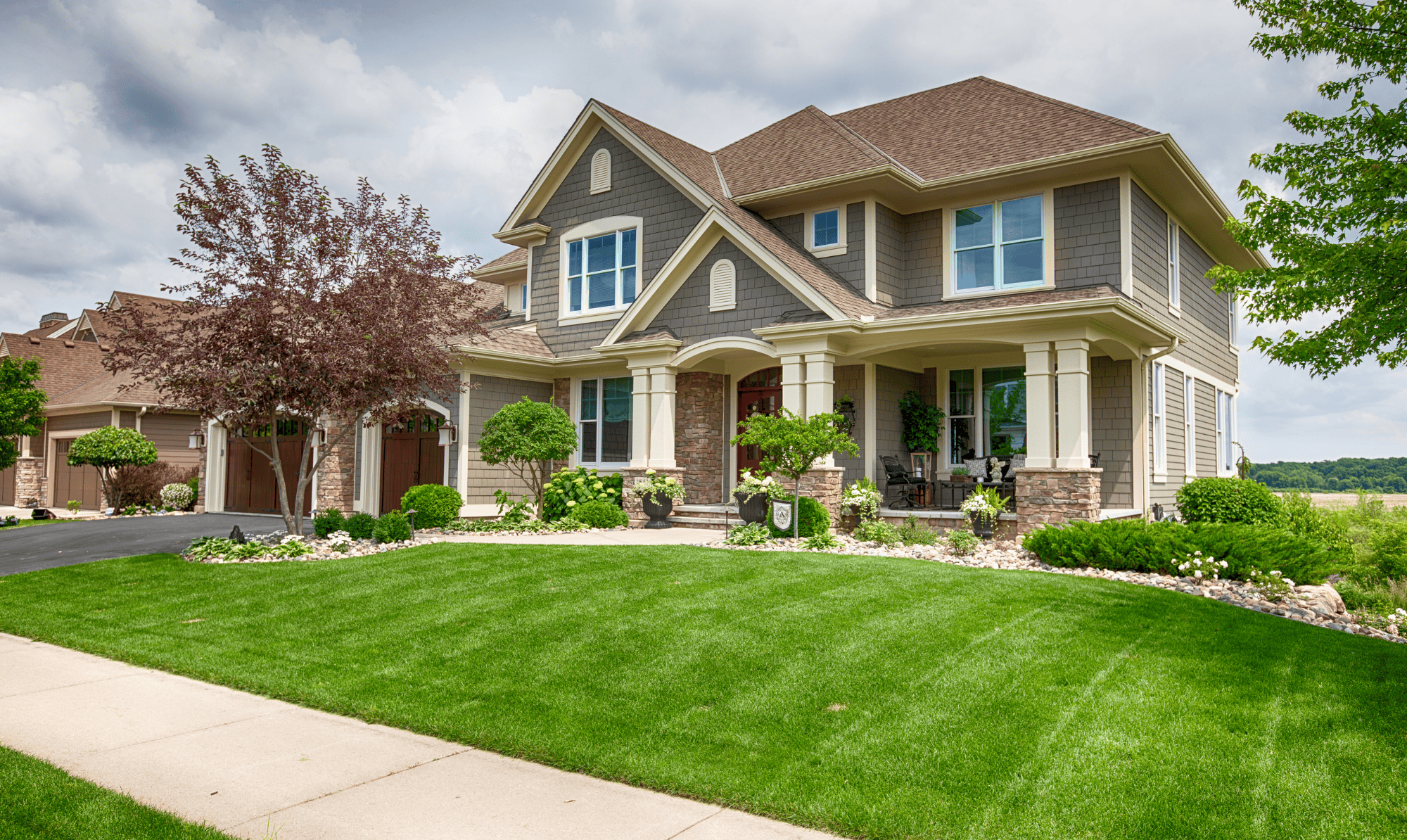Summer roof maintenance tips from Clem Davis Company, a family-owned roofing company located in Downers Grove, Illinois